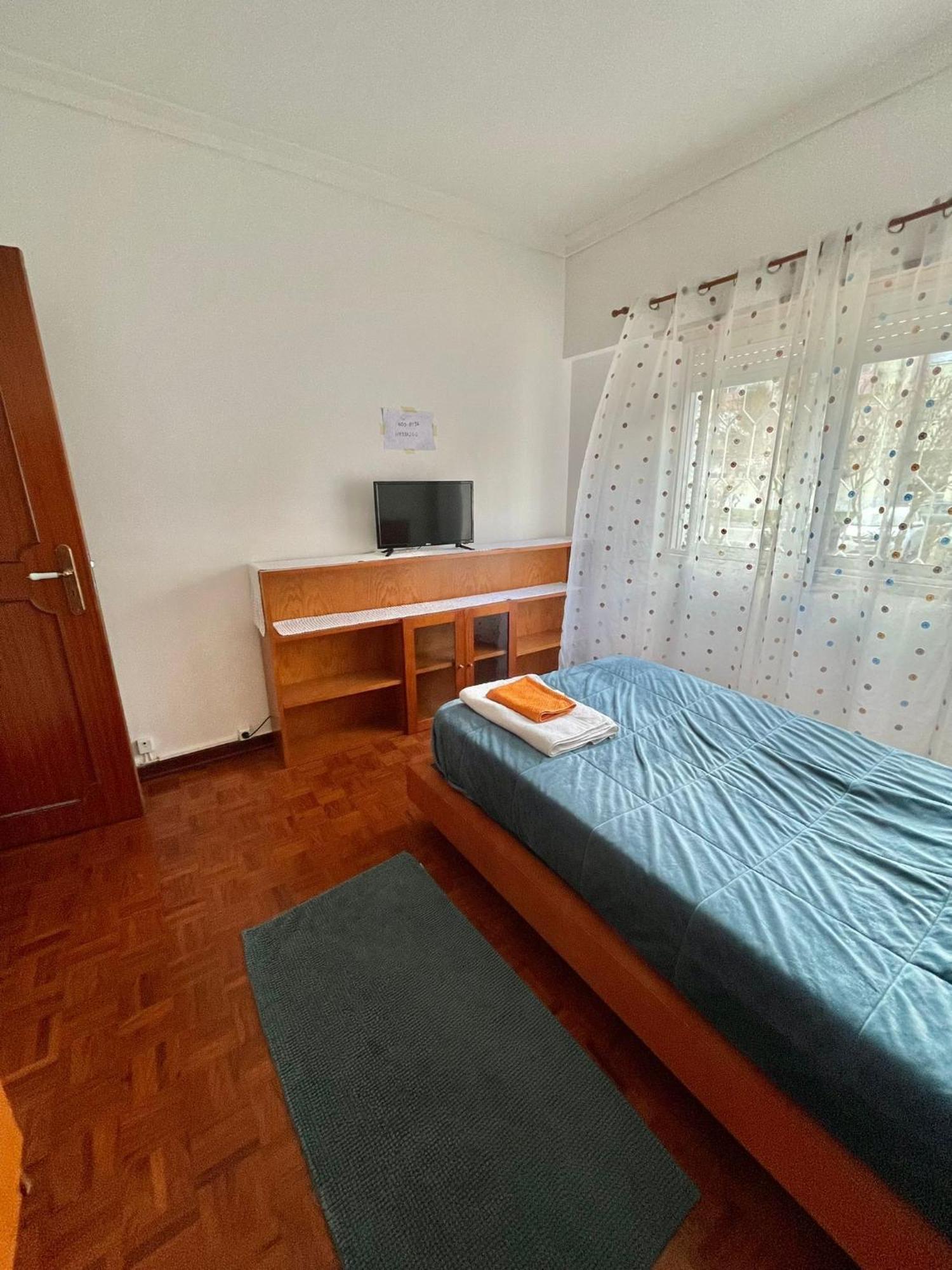 Quarto De Casal Acolhedor Laranjeiro  ภายนอก รูปภาพ